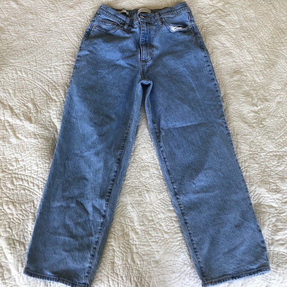 Universal Thread High-Waisted Boot Cut Jeans - Picture 2 of 3